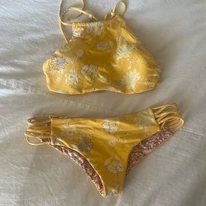 Billabong Womens Bikini Set